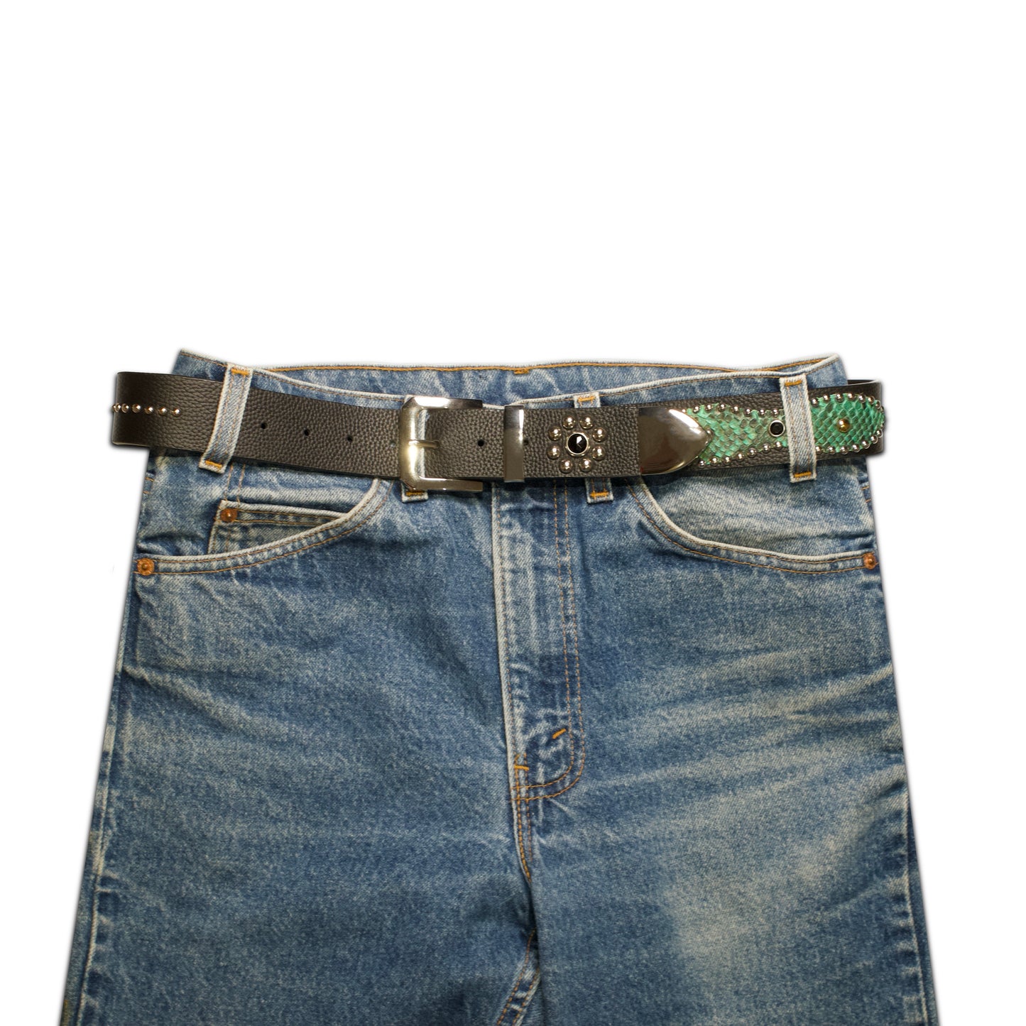 STUDDED LEATHER BELT IN BLACK