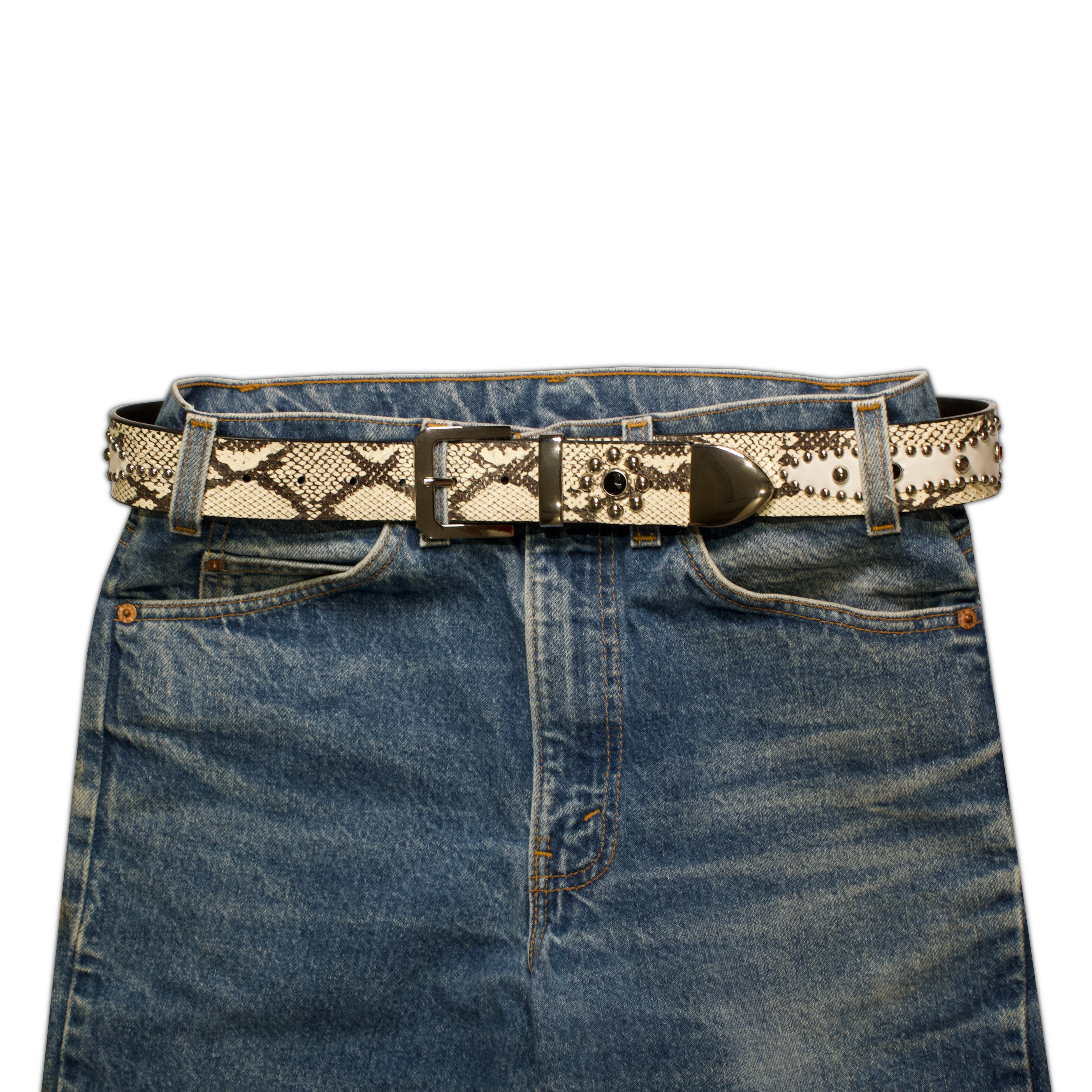 小物 APRILLAND STUDDED SNAKESKIN BELT WHITE STUDDED SNAKESKIN BELT IN WHITE – Aprilland